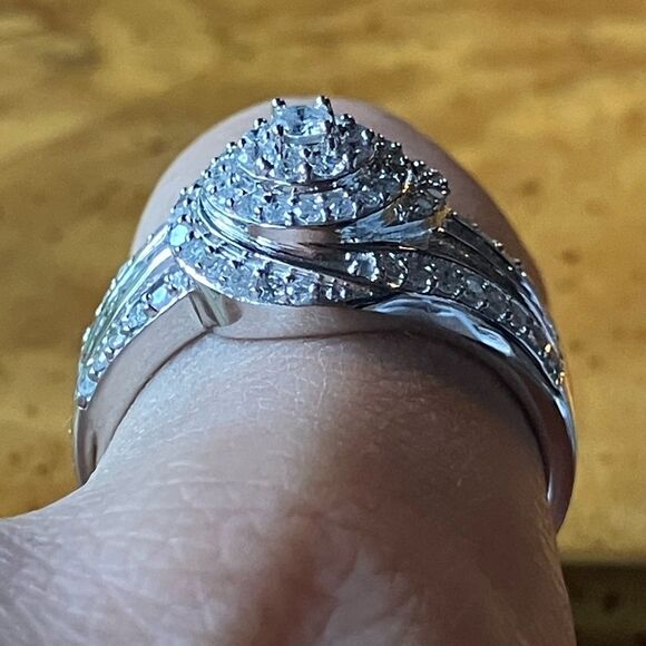 Natural White Diamond Sterling Silver Ring Size 10 - Picture 2 of 9